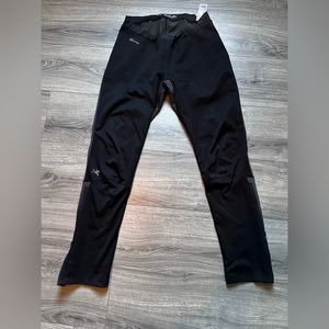 Arc'teryx Gore’ Windstopper Pants M/M